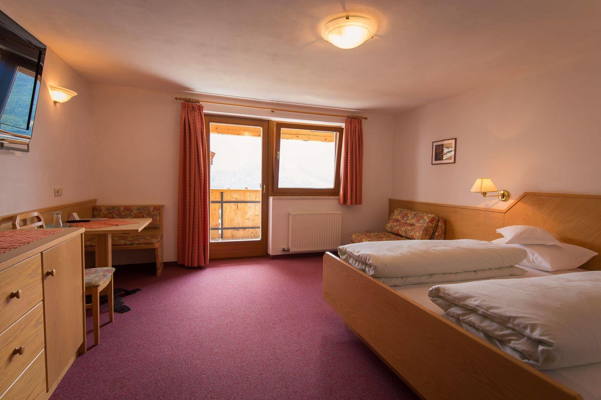 Hotel Alpenland Moso Eksteriør billede